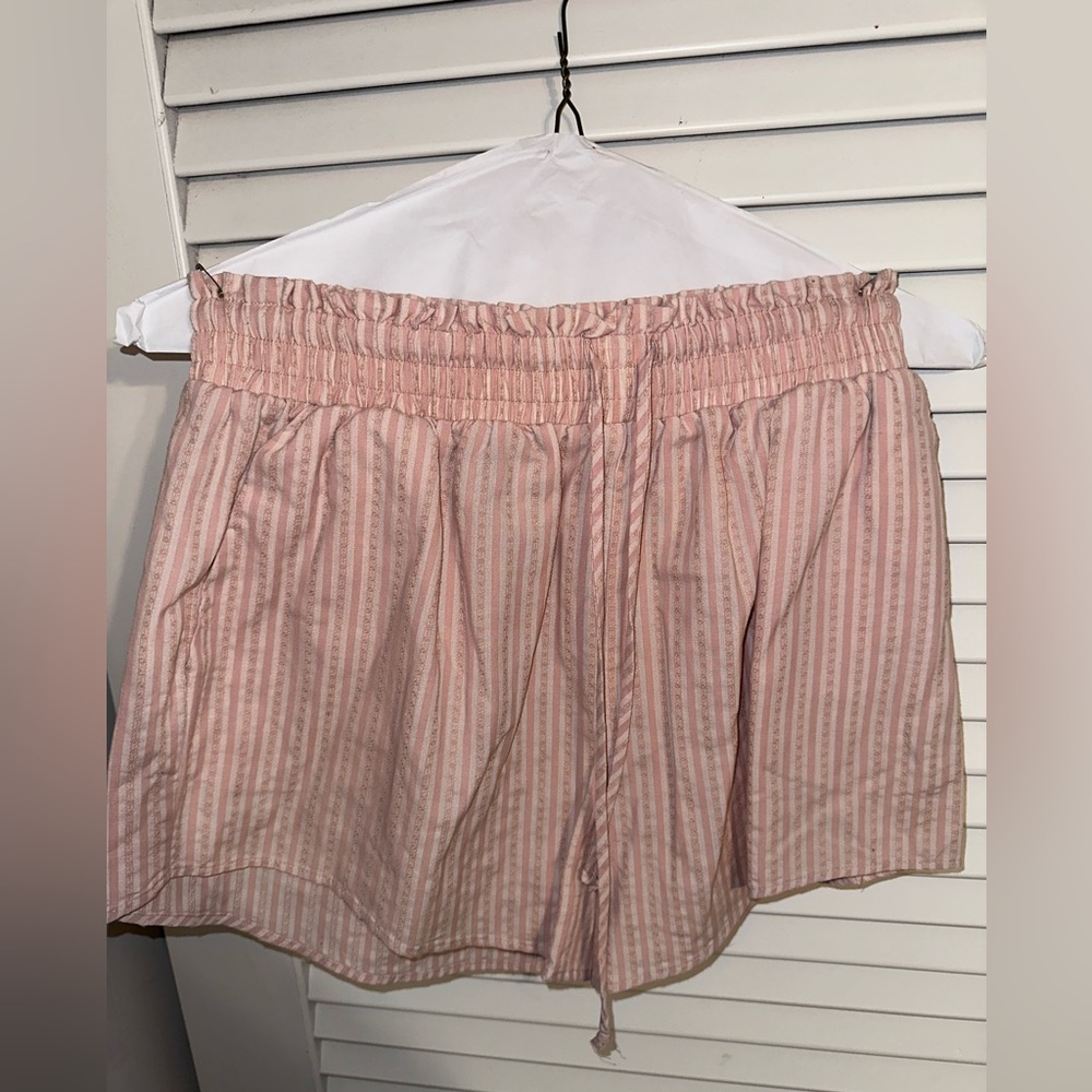 Pink women shorts